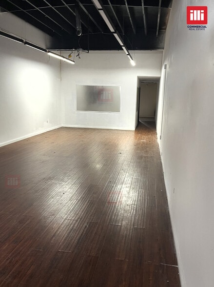 More Photos Of 321-325 S C St, Oxnard Storefront For Lease