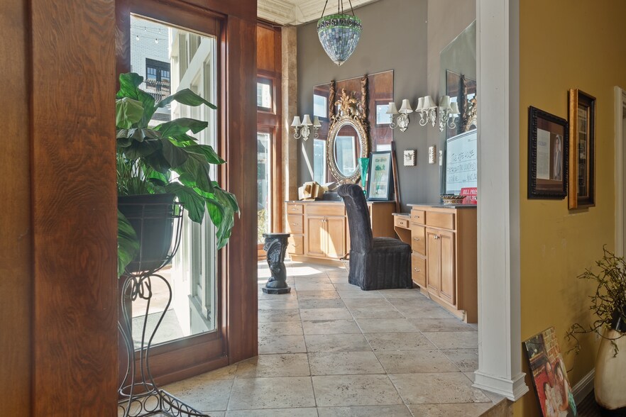 More Photos Of 312 S Main St, Jonesboro Loft Creative Space For Sale