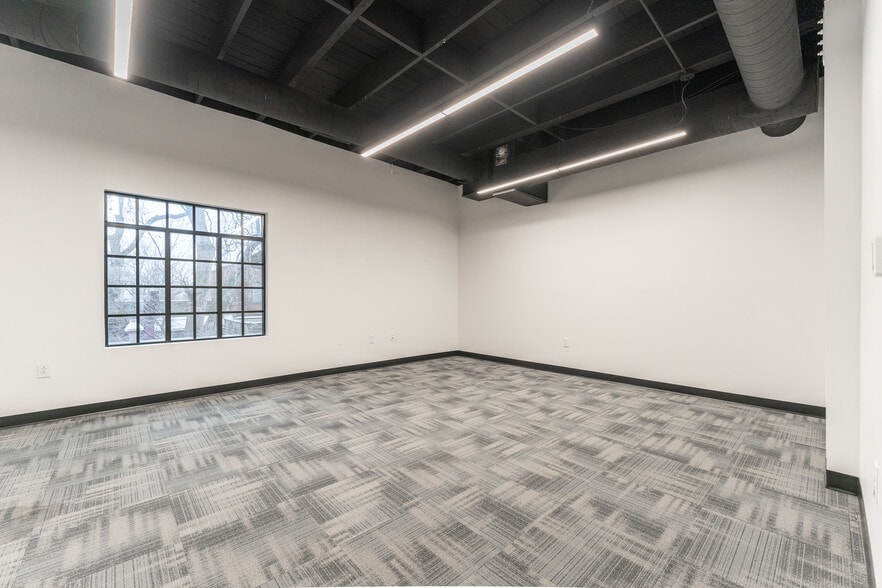 More Photos Of 1028 Virginia Ave, Indianapolis Office For Lease