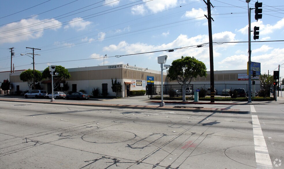 Primary Photo Of 13450-13468 S Western Ave, Gardena Warehouse For Lease