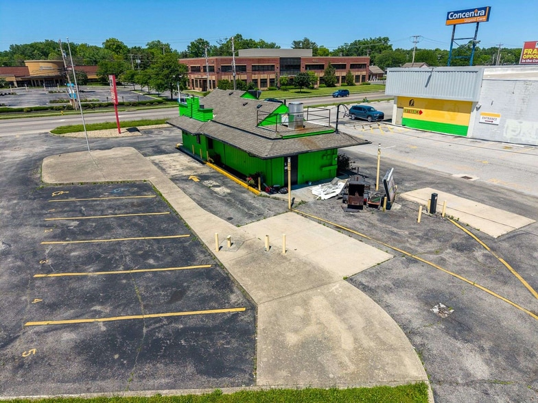 More Photos Of 4825 E Main St, Columbus Fast Food For Sale