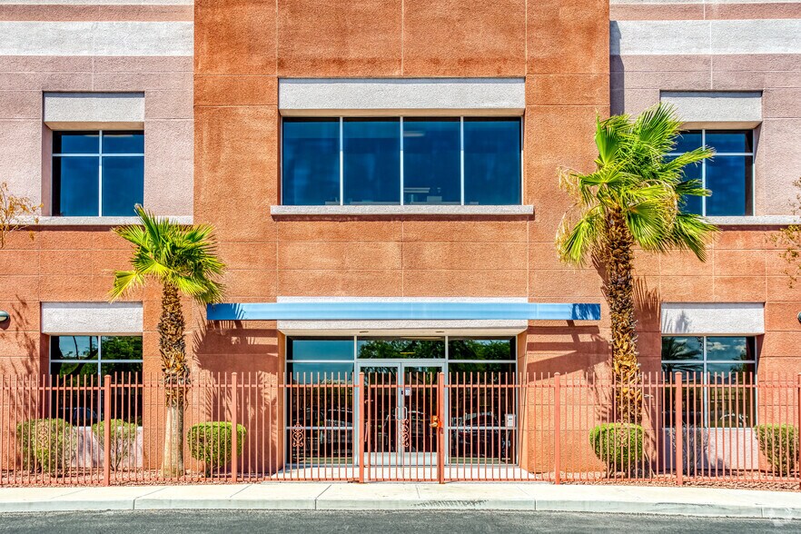 More Photos Of 2306 Pama Ln, Las Vegas Office Residential For Lease