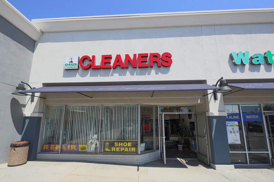 More Photos Of 7060-7076 Sepulveda Blvd, Van Nuys Unknown For Lease
