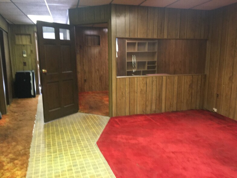 More Photos Of 319 Schuyler Ave, Kearny Warehouse For Sale