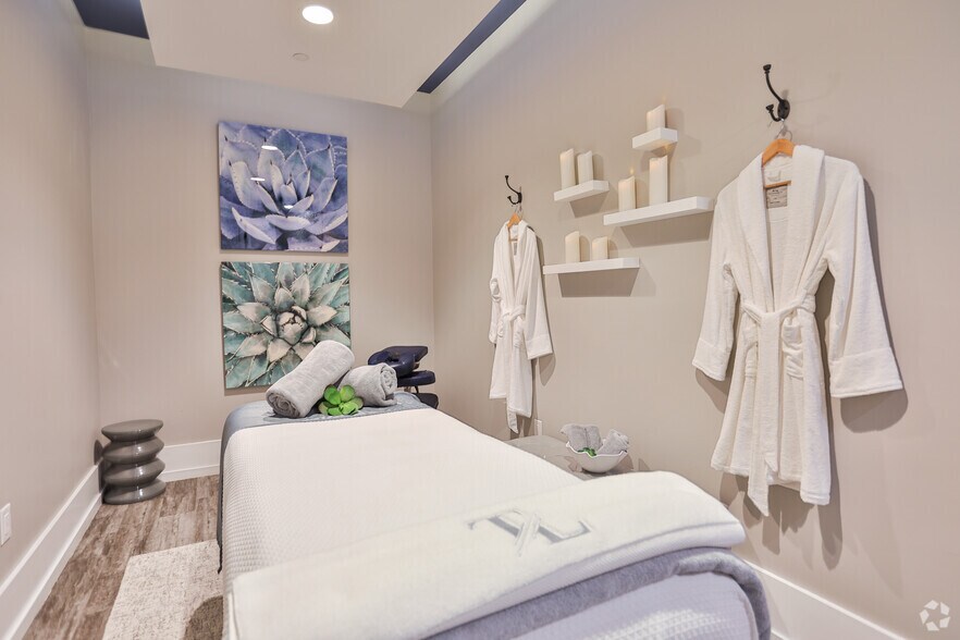 More Photos Of 7420 N Rea Park Ln, Charlotte Apartments For Lease