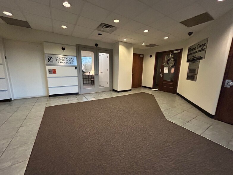 More Photos Of 3612 Lake Ave, Wilmette Medical For Lease