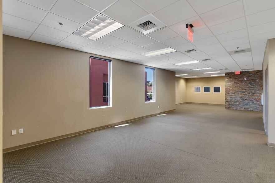 More Photos Of 6960 Smoke Ranch Rd, Las Vegas Medical For Lease