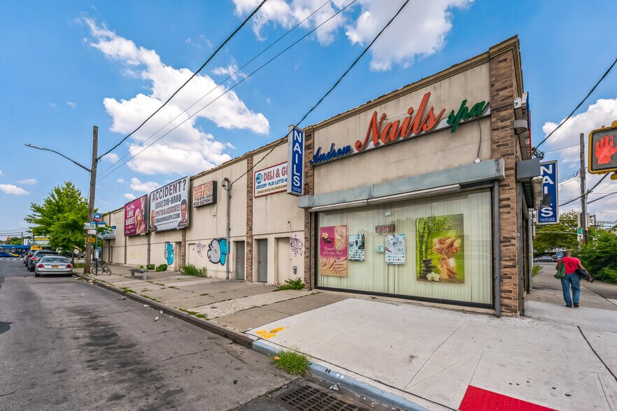 More Photos Of 550 Remsen Ave, Brooklyn Storefront For Sale