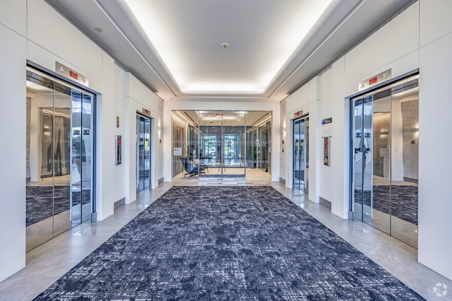 More Photos Of 8044 Montgomery Rd, Cincinnati Coworking Space