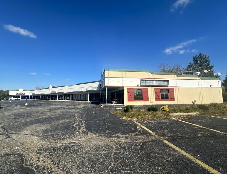 More Photos Of 6500-6556 Union Rd, Clayton Unknown For Lease