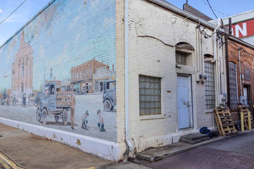 More Photos Of 119 W Gordon St, Thomaston Storefront Retail Office For Sale