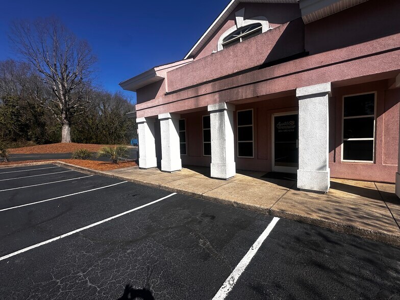 More Photos Of 1230 John B White SR Blvd, Spartanburg Office For Lease