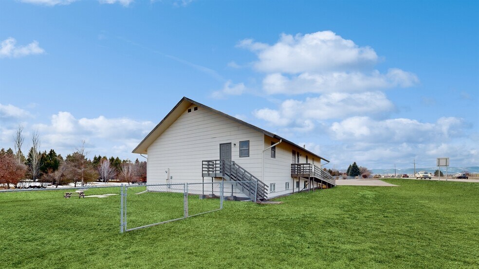 More Photos Of 554 Country Way N, Kalispell Religious Facility For Sale