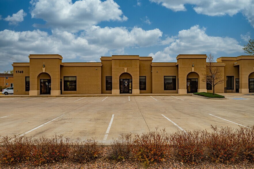 More Photos Of 1740 Eagleridge Blvd, Pueblo Freestanding For Sale