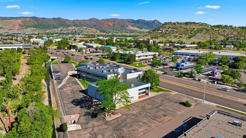 More Photos Of 1065 W Garden Of The Gods Rd, Colorado Springs Office For Lease