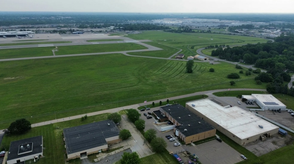 More Photos Of 3027 Airpark Dr N, Flint Warehouse For Sale