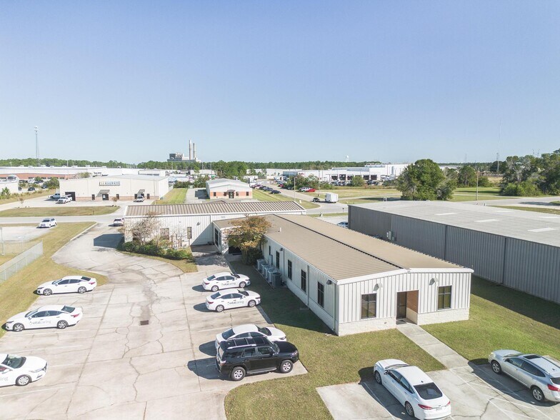 More Photos Of 10281 Corporate Dr, Gulfport Office For Sale