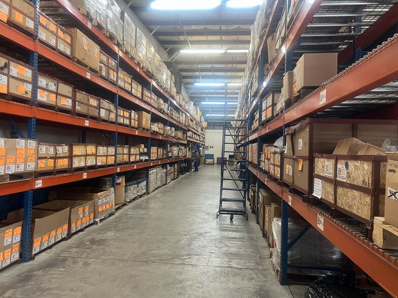 More Photos Of 10180 New Berlin Rd, Jacksonville Service For Sale