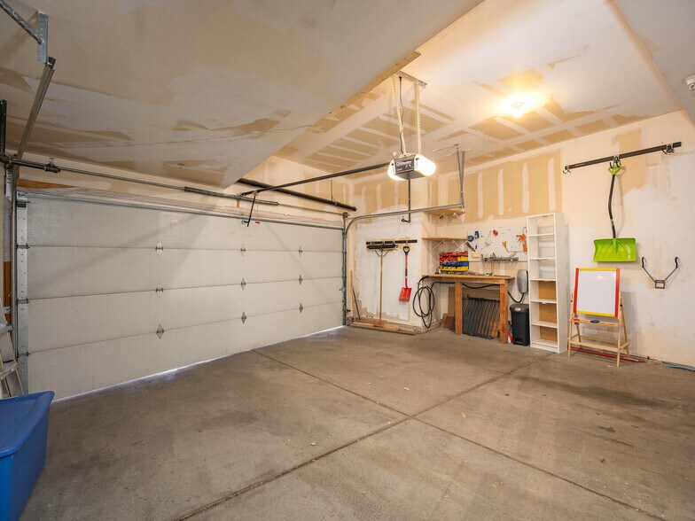More Photos Of 2401-2405 E 28th Ave, Denver Office For Sale