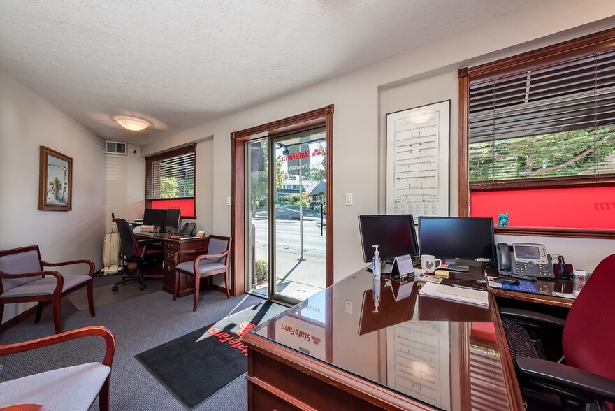 More Photos Of 4515 NE Sandy Blvd, Portland Loft Creative Space For Sale