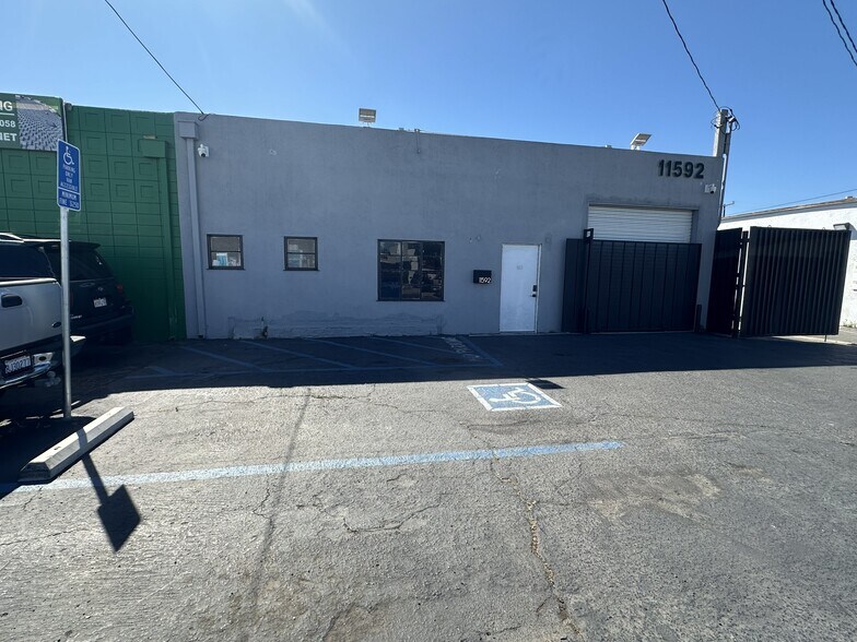 More Photos Of 11592 Anabel, Garden Grove Service For Sale