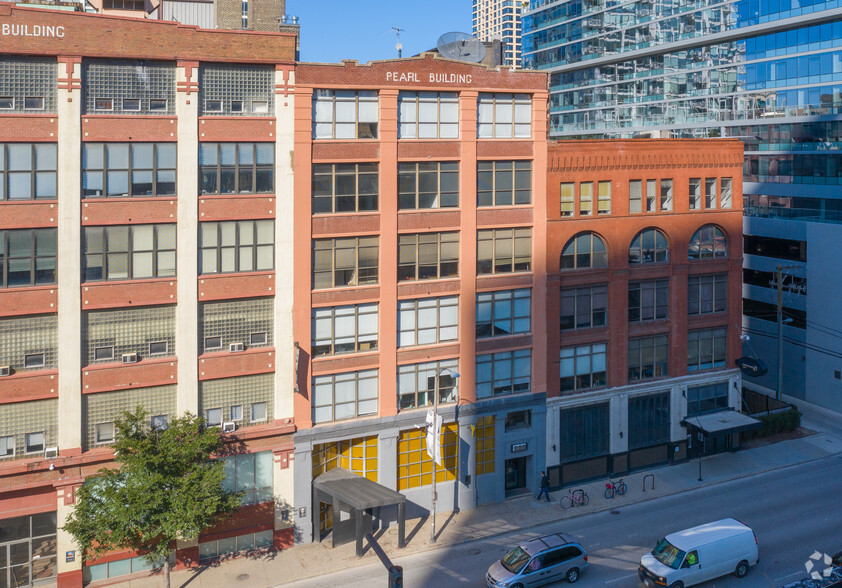 Primary Photo Of 222 W Ontario St, Chicago Loft Creative Space For Lease