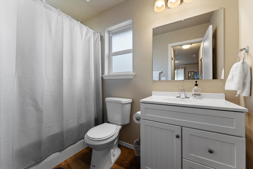 More Photos Of 2729 W Marina Dr, Moses Lake Apartments For Sale