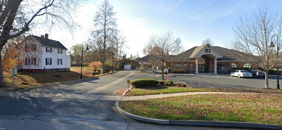 More Photos Of 81 House St, Glastonbury General Retail For Sale