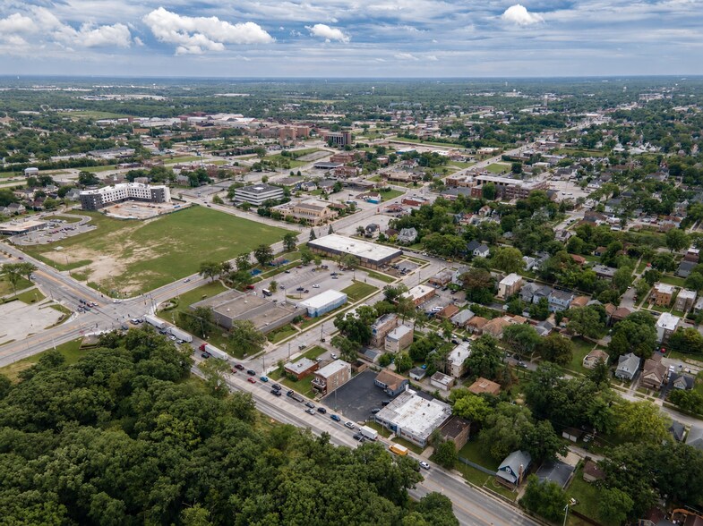 More Photos Of 44 W Lincoln Hwy, Chicago Heights General Retail For Sale