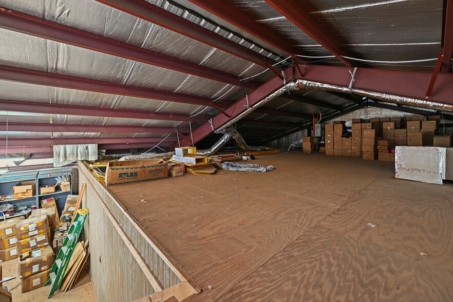 More Photos Of 20204 Schiel Rd, Cypress Warehouse For Sale