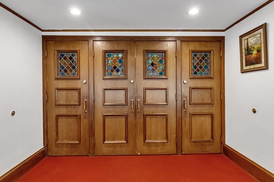 More Photos Of 115 Gold St, Buffalo Religious Facility For Sale
