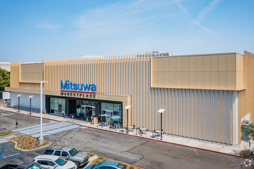 More Photos Of 21712 Hawthorne Blvd, Torrance General Retail For Lease