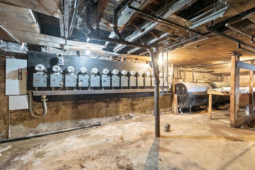 More Photos Of 1963-1965 Park St, Hartford Apartments For Sale