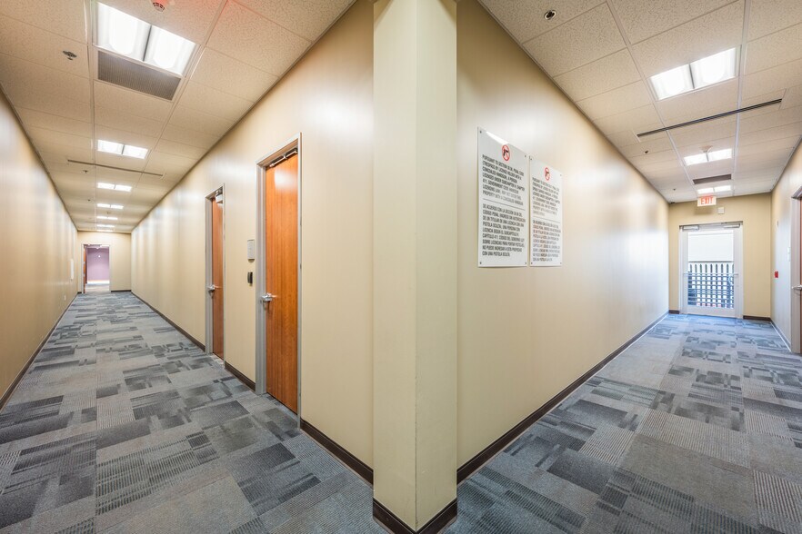 More Photos Of 5555 Northwest Pky, San Antonio Office For Lease