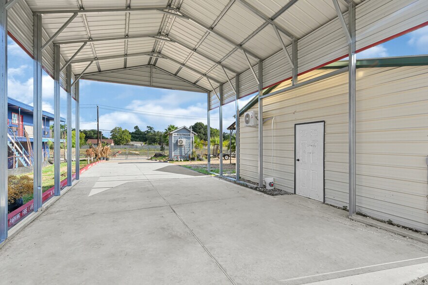 More Photos Of 721 Pasadena Fwy, Pasadena Industrial For Sale