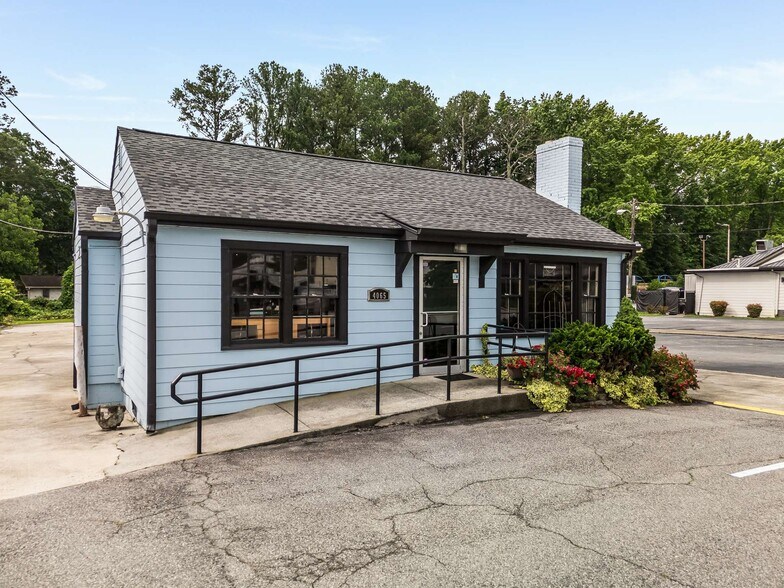 More Photos Of 4065 Lawrenceville Hwy, Tucker Office For Sale
