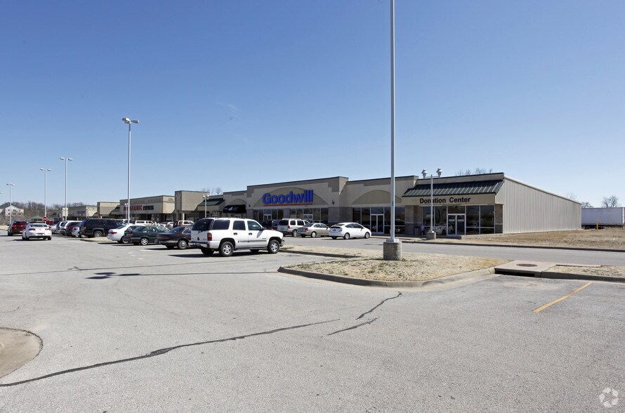 Primary Photo Of 1400 SE Walton Blvd, Bentonville Unknown For Lease