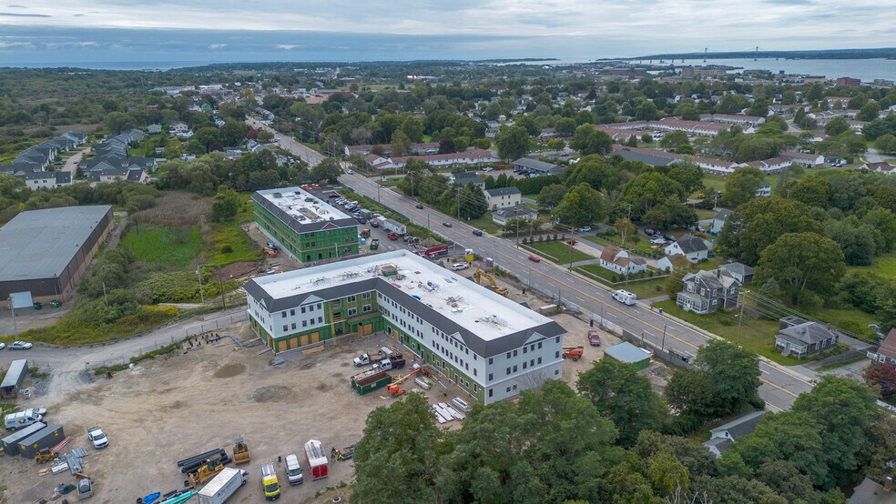 More Photos Of 1747 W Main Rd, Middletown General Retail For Lease