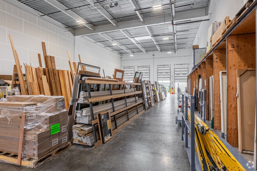 More Photos Of 6110 NE 152nd Ave, Vancouver Industrial For Sale