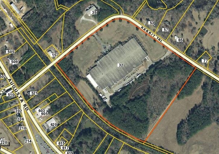 More Photos Of 32 Rabbit Trl, Edgefield Warehouse For Lease