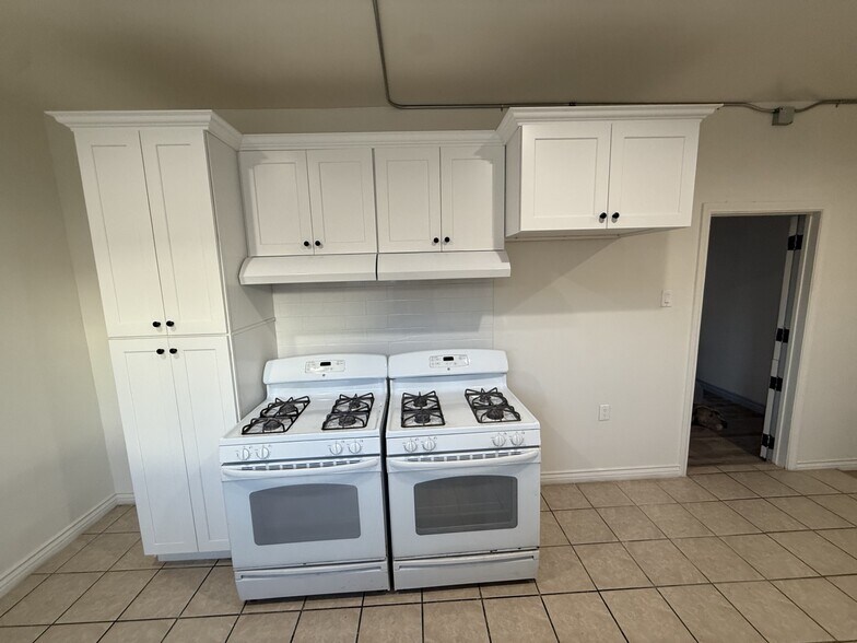 More Photos Of 8930 S Vermont Ave, Los Angeles Daycare Center For Sale