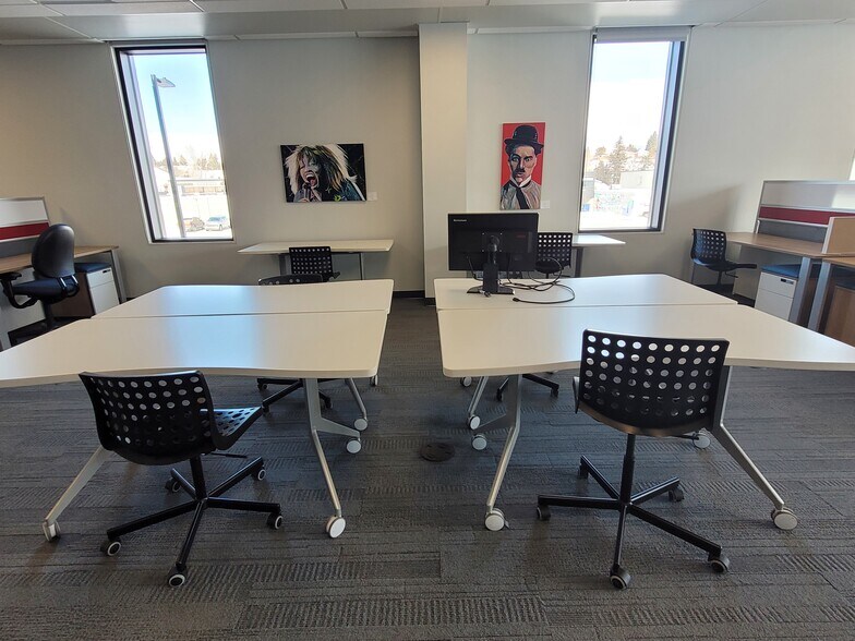 More Photos Of 23 Riverside Dr, Okotoks Schools For Lease