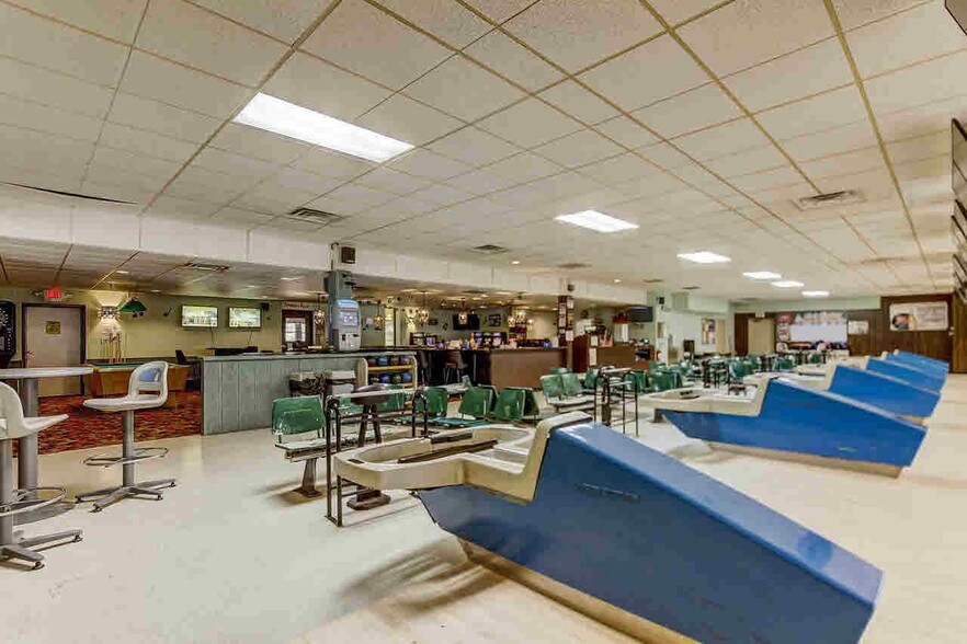 More Photos Of 501-511 E Racine St, Jefferson Bowling Alley For Sale