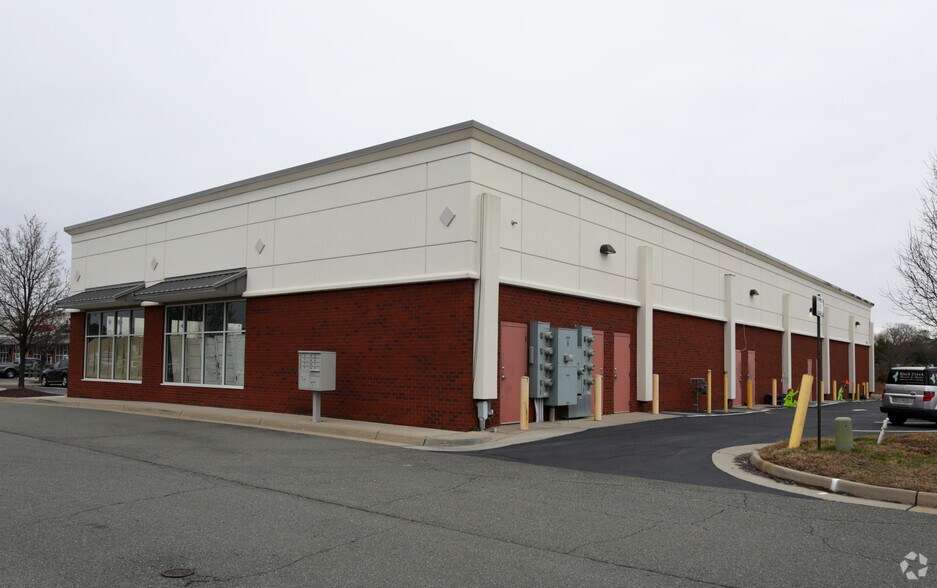 More Photos Of 7999 Creighton Pky, Mechanicsville General Retail For Lease