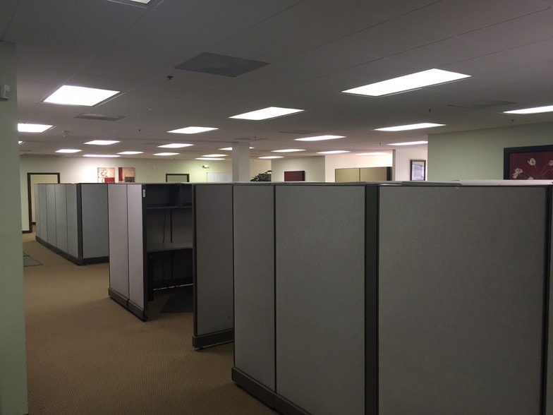 More Photos Of 4355 International Blvd, Norcross Light Distribution For Lease