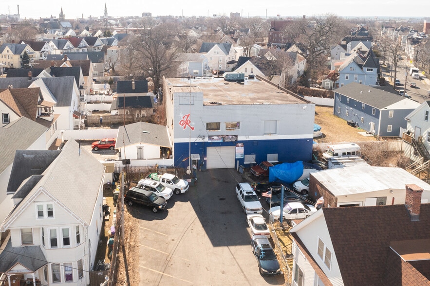 More Photos Of 105 Wood Ave, Bridgeport Light Manufacturing For Sale