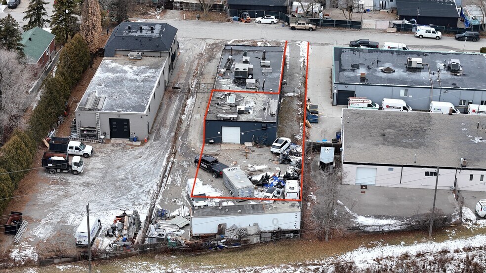 More Photos Of 37 Minford Ave, Toronto Warehouse For Lease