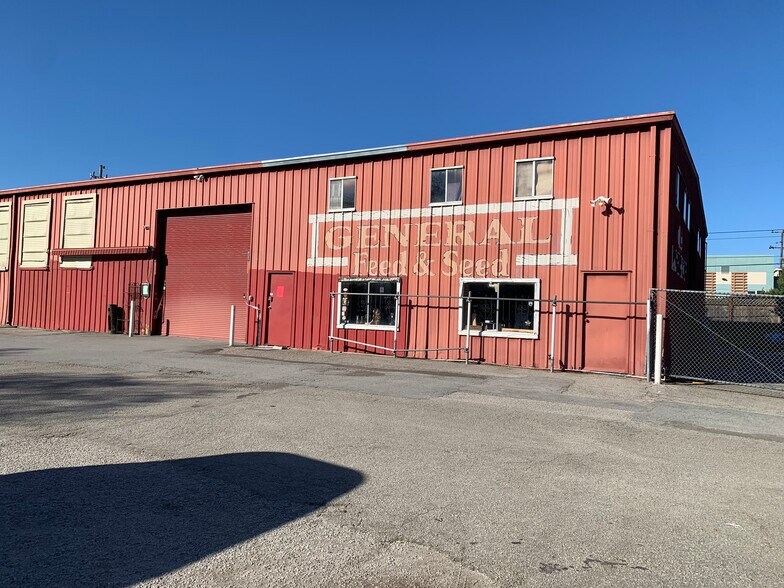 Primary Photo Of 1900 Commercial Way, Santa Cruz Warehouse For Lease