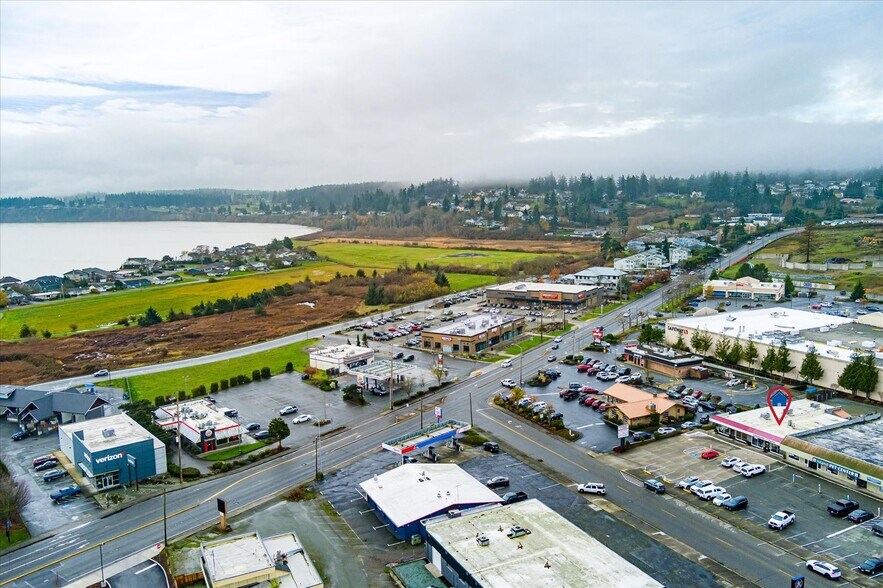 More Photos Of 1421 SW Barlow St, Oak Harbor General Retail For Sale