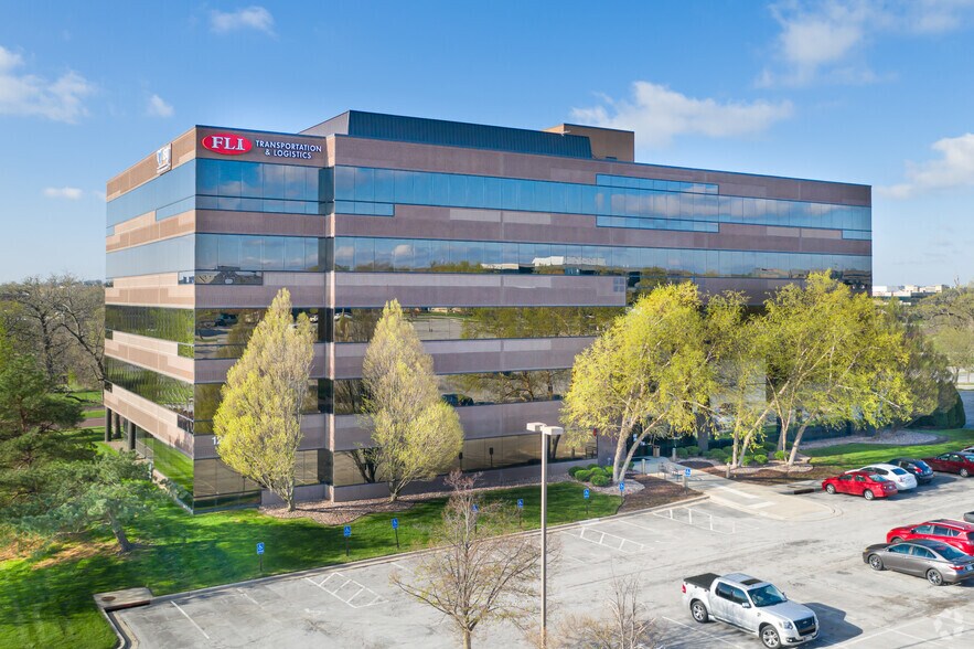 More Photos Of 12980 Metcalf Ave, Overland Park Unknown For Lease